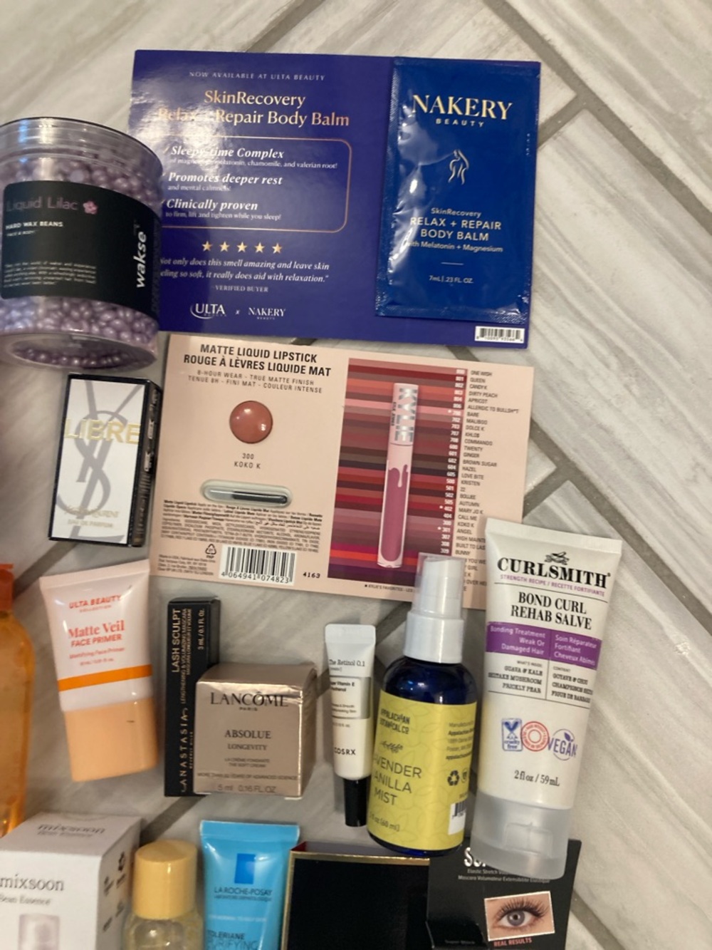 Beauty Sampler - Picture 3 of 5